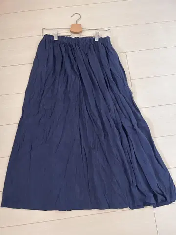 Spick & Span 네이비 플레어 롱 스커트