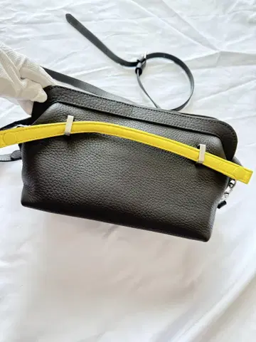 CHATONA 가죽 파우치 블랙 그레이