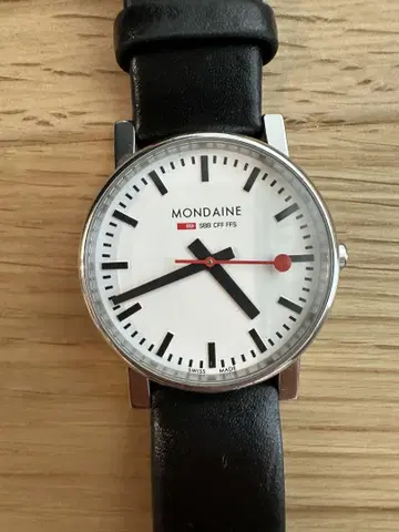 MONDAINE 손목시계