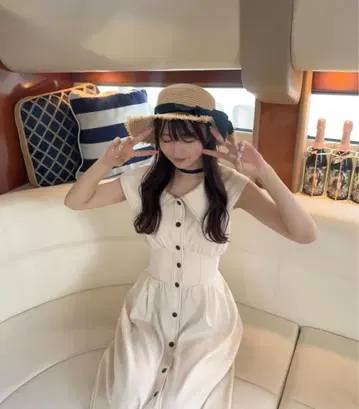 dazzlin 빅 카라 레이스업 민소매 원피스