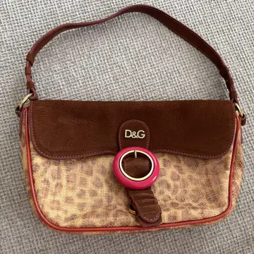 D&G 레오파드 무늬 핸드백