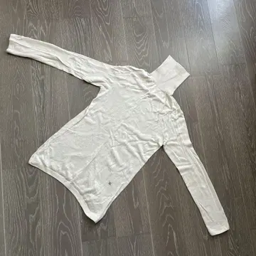 45R 크림색 긴팔