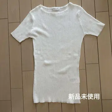 미사용 새상품 투모로우랜드 맥피 반팔 리브 스웨터 화이트