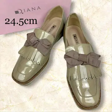 DIANA 다이애나 펌프스 로퍼 에나멜 24.5