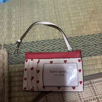 kate spade 하트 무늬 카드 케이스