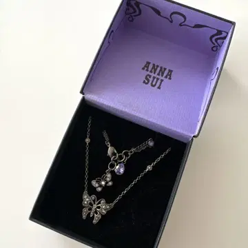 ANNA SUI 나비 모티브 목걸이와 팔찌 세트