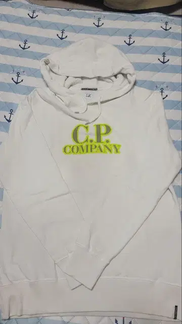 C.P. 컴퍼니 로고 후드티 XL 사이즈
