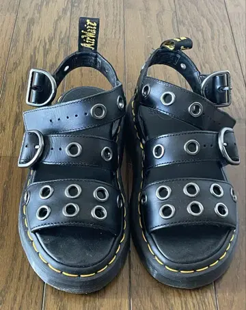 Dr. Martens 샌들 여성용