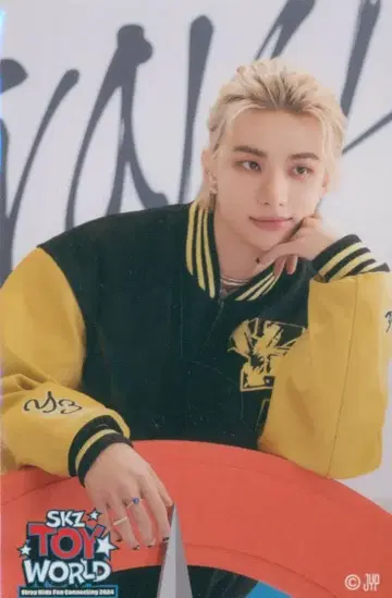 StrayKids 2024 TOY WORLD 현진 스티커 ON)E상 A