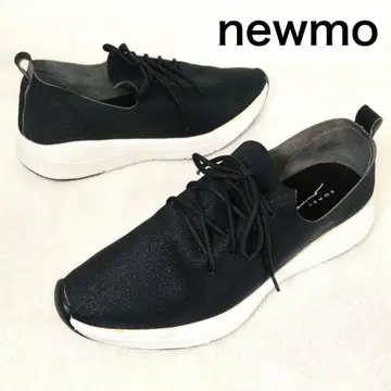 컨디션 최상! 뉴모 방수 가공 초경량 착용감 뛰어난 스니커즈 24.5cm