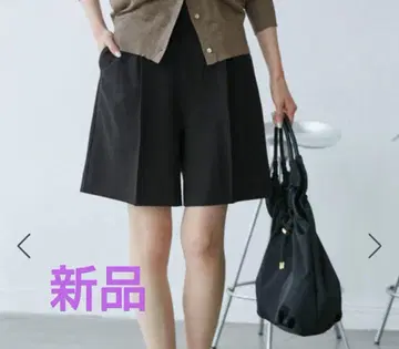 [새상품 택 포함] 로페피크닉 하프 턱 팬츠 (블랙)