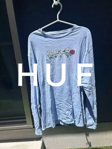 스카이블루 긴팔 티셔츠 HUF