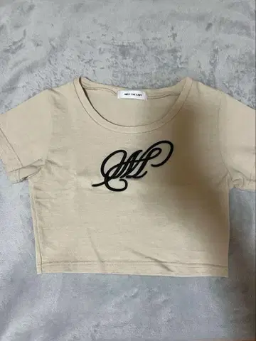 melt the lady 'M' nano T-shirt 멜트더레이디