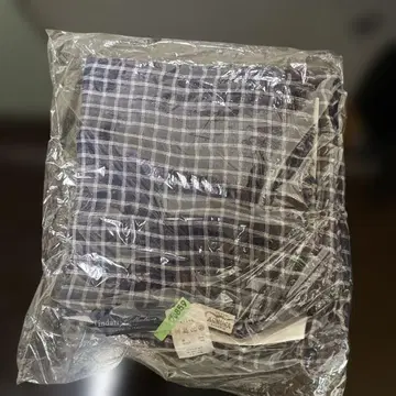 체크 무늬 머플러 (네이비, 화이트)