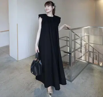 새상품급 acka drape one-piece 블랙 2 덤 포함
