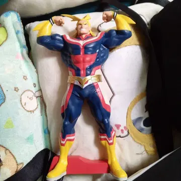 올마이트 피규어 약 20cm