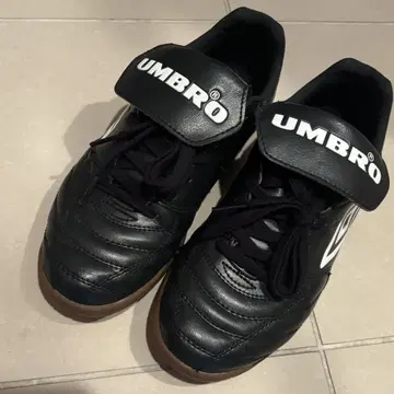 UMBRO 스니커즈 24cm