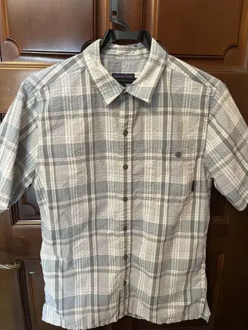 patagonia 반팔 셔츠 S 그레이 계열 체크 무늬