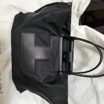H 로고 나일론 가죽 숄더백