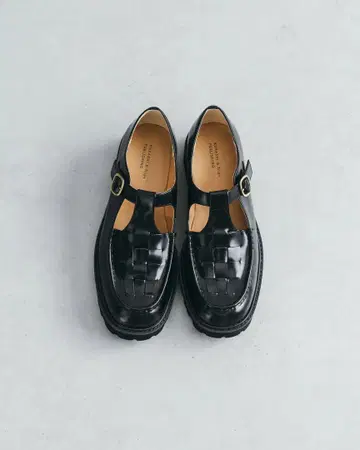 북유럽, 삶의 도구점 T 스트랩 슈즈 소가죽