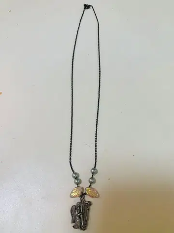 천사와 하프 목걸이