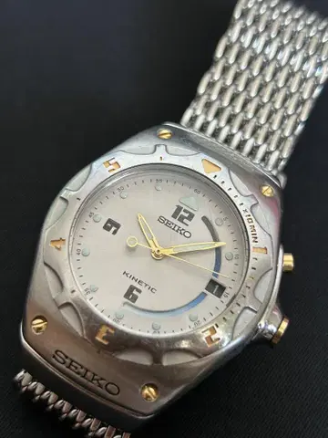 세이코 키네틱 5M42-0E60
