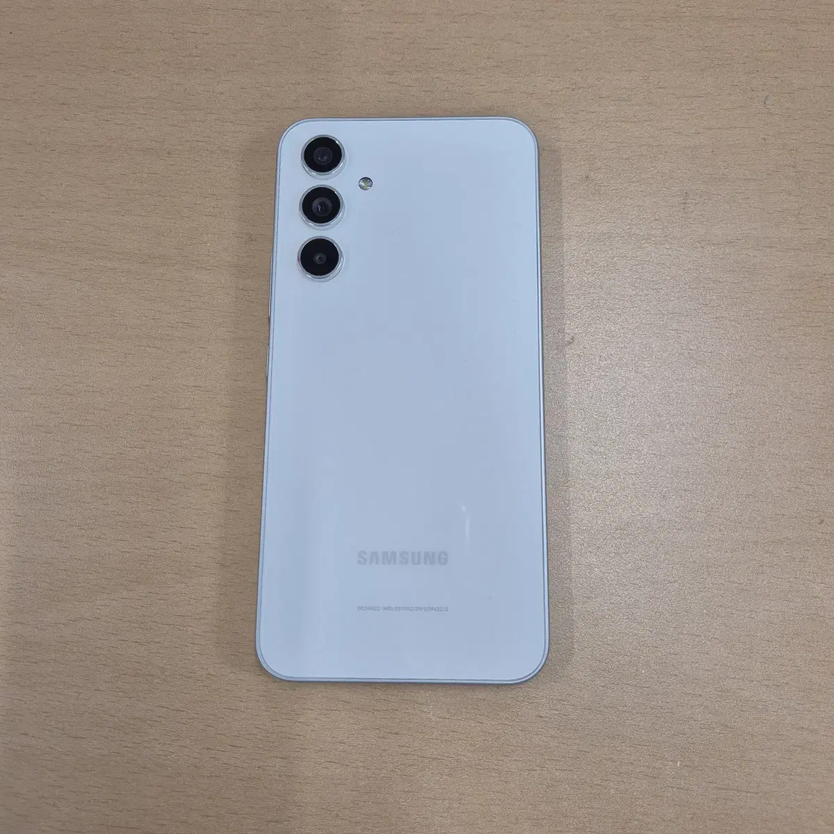 GALAXY | 갤럭시 Galaxy Quantum 4 White, SS grade, 128GB on