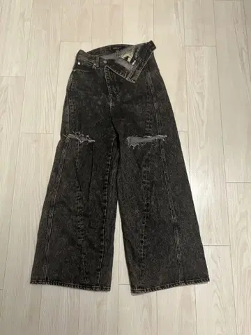 MAISON SPECIAL 블랙 와이드 레그 데님