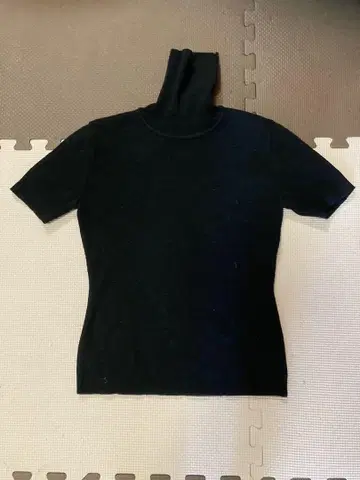 Max Mara 블랙 하이넥 니트 S 새상품급 이탈리아제