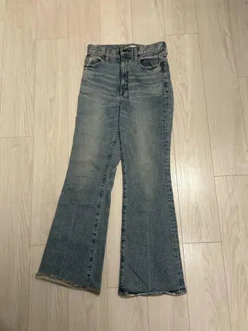 MOUSSY 부츠 컷 데님 라이트 블루