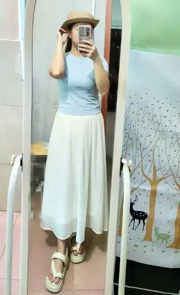 화이트 플레어 스커트 롱 기장