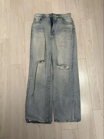 MOUSSY 데미지 가공 와이드 레그 데님