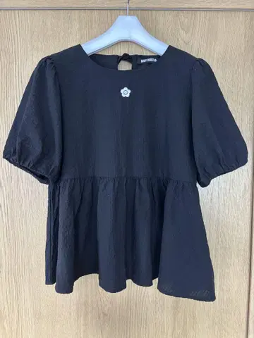 신상 신상품 MARY QUANT 마리 콴트 반팔 페플럼 튜닉 블랙 M