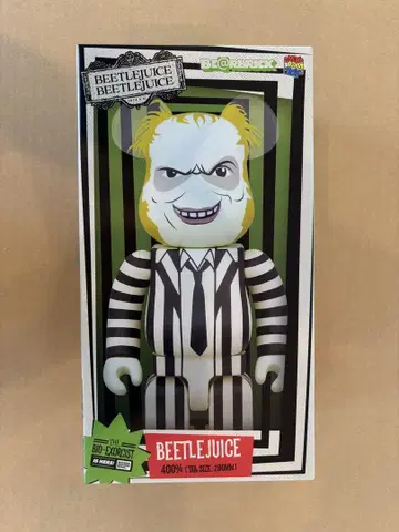 베어브릭 BEETLEJUICE 400% SixTONES