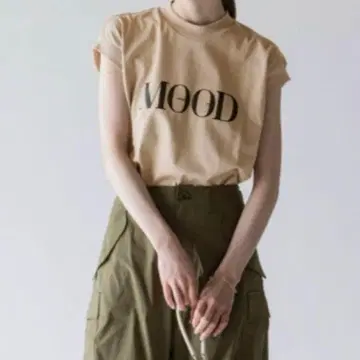 RITA NOBLE 노블 별주 슬리브리스 티셔츠