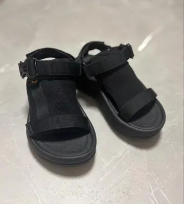 Teva 허리케인 앰프 밑창 볼트 샌들 블랙 21cm