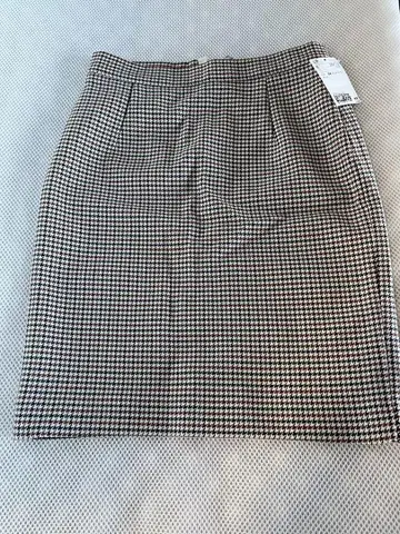 H&M 타이트 스커트 EUR34