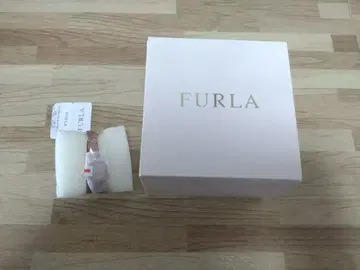 훌라 FURLA VITTORIA R4253107503 손목시계 골드