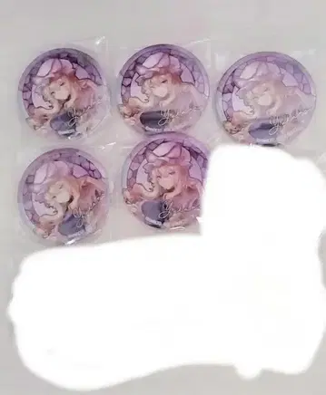 야쿠모 유카리 캔뱃지 다이소
