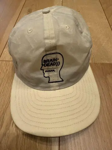 BRAIN-DEAD 베이지 캡