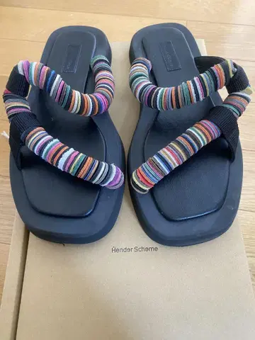 Hender Scheme 핸더 스킴 샌들 레어