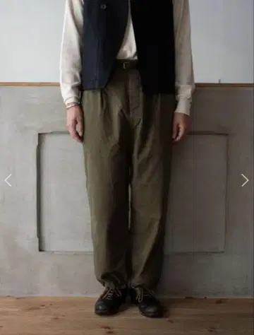 OUTIL PANTALON LIMOGES 카고 팬츠
