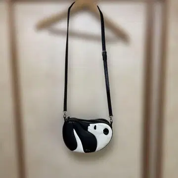 이비자 팬더 숄더 S 사이즈