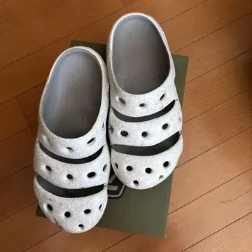 KEEN 샌들