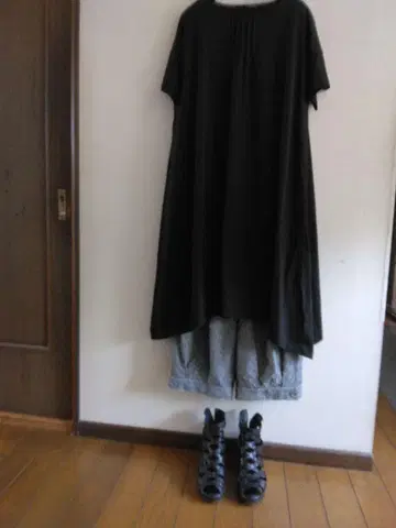 센소유니코 포원 리뉴 블랙 원피스