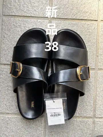 자라 버클 플랫 샌들 38
