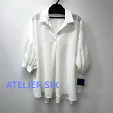 ATELIER SIX 백 개더 플레어 셔츠 블라우스 화이트