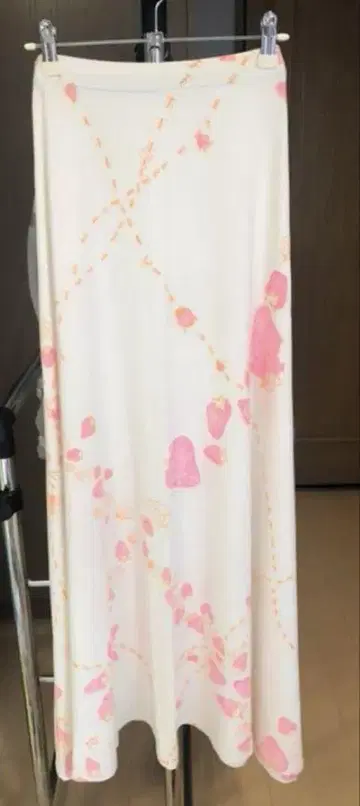 Juana de Arco 호아나데아르코 롱 스커트 딸기 무늬