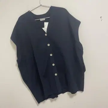 아파트 바이 스펀지 V 니트 베스트