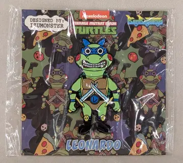 izumonster BIG BOYS TOYS LEONARDO 핀 배지
